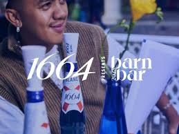 Bars & Entertainment