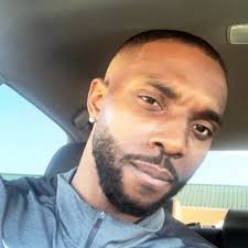 Rich (@richiesuavee)