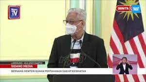 May 25, 2021 · a medical staff wearing a face mask walks outside a vaccination center in kepong on the outskirts of kuala lumpur, malaysia, tuesday, may 25, 2021. Face Mask Still Compulsory In Public Places For Niqab Wearers Nsttv