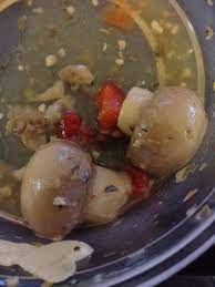 Kroger Olive Bar Mushrooms I Ve Been Craving These This Week And I M Trying To Dissect The Recipe So I Can Make My Own What Gue Food Recipes Favorite Recipes