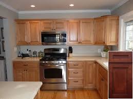 Features Of Wood Kitchen Cabinets Canada Oakkitchencabinets Cabinets Maple Kitchen Cabinets Kitchen Decor Items Kitchen Wall Colors