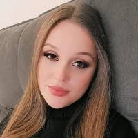 100+ perfis com “Larissa Mann”