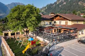 Sankt johann im pongau is the capital of the st. Hotel Hubertusstube Sankt Johann Im Pongau Updated 2021 Prices