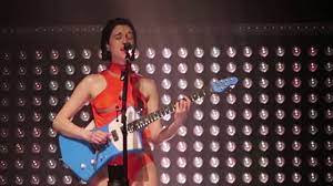 Vincent was born on september 28, 1982 in tulsa, oklahoma, usa as annie erin clark. Severed Crossed Fingers Solo By St Vincent Anne Erin Annie Clark Youtube