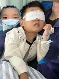 好物推薦- 6歲童「手機成癮」慘失明！父母出外打工「丟給阿公阿嬤顧」釀禍，家長崩潰：為時已晚| Facebook