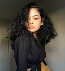 Cheveux gris avec mèches coiffure cheveux gris femme cheveux courts blancs coiffures cheveux gris cheveux mi long coupe cheveux gris femme 50 ans cheveux gris naturel. Ces Coupes Qui Sauront Sublimer Vos Cheveux Epais