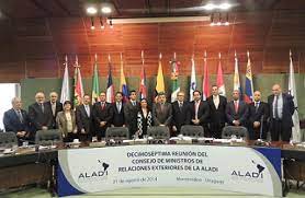 Read de elizabeth's bio and get latest news stories and articles. Aladi Celebrou Sua Xvii Reuniao Do Conselho De Ministros Com A Reeleicao De Carlos Chacho Alvarez