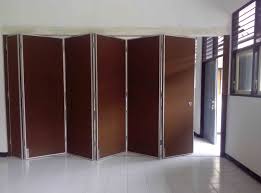 Nikmati belanja online dengan transaksi aman hanya di bukalapak. Pintu Partisi Lipat Untuk Membagi Ruangan Meeting Dengan Peredam Suara