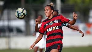 O flamengo venceu o vasco por 1 a 0, em partida válida pelo campeonato carioca! Hoje No Flamengo Flavia Giovanna Relembra Momentos Dificeis Catava Ferro Velho Para Ir Treinar Futebol Na Veia