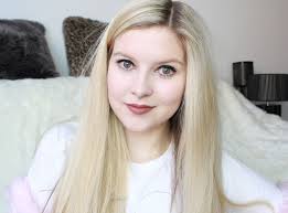 Mac Velvet Teddy On Pale Skin Blonde Hair Review Blonde Hair Pale Skin Blonde Hair Blue Eyes Blonde Hair Makeup