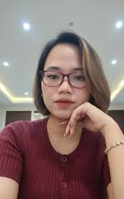 To the road warriors out there grinding day in and day out early mornings,  late nights, miles behind you and miles ahead this is for you. Every  sacrifice you make, every long