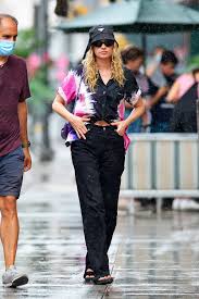 Daniela peštová (born 14 october 1970) is a czech model. Elsa Hosk And Tom Daly Get Caught In A Brief Sunshower In New York City