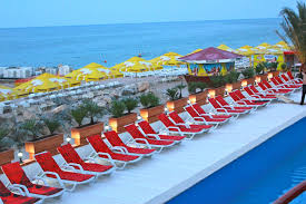 Complexul steaua de mare beneficieaza de o plaja in golf, cu nisip fin, piscina in aer liber si sezlonguri in limita disponibilitatilor. Complex Steaua De Mare Hotel Meduza Eforie Nord Romania