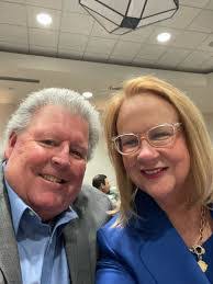 Carrie Stultz's Instagram, Twitter & Facebook