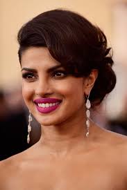 Join Us As We Obsess Over Priyanka Chopra S Orchid Lip At The Sags Priyanka Chopra Hair Priyanka Chopra Magenta Lipstick