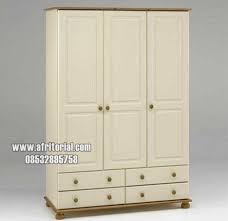 Lemari pakaian anak minimalis putih duco, almari baju anak 3 pintu model terbaru. Lemari Pakaian Anak Minimalis Serbaguna Warna Putih Bersih