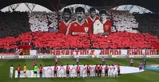 Lig'de mücadele eden samsunspor beyaz grup şampiyonu olarak küme yükselmişti. 20 Ocak 1989 Turkiye Yi Yasa Bogan Samsunspor Trafik Kazasinin Yil Donumu 20 Ocak 1989 Da Ne Oldu Son Dakika Haberler