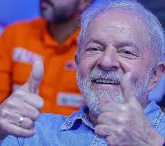 Ipec dá vitória a Lula no 1º turno: relembre pesquisas do Ibope na véspera  nas últimas eleições - Brasil de Fato