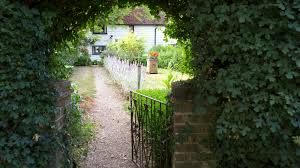 Maybe you would like to learn more about one of these? How To Paint Metal Railings Cleaning And Repairing Railings And Gates Real Homes