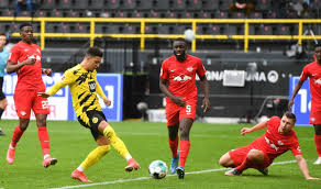 Der wechselgesang zwischen borussia dortmund & eintracht frankfurt beim pokalfinale 2017. W 7 Kdb8p Mtem