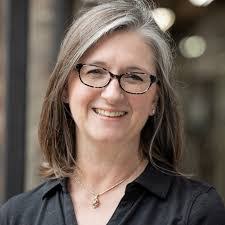 Jennifer Dillman's Instagram, Twitter & Facebook