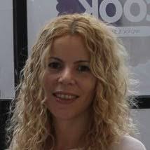 Ana Tomaz's Instagram, Twitter & Facebook