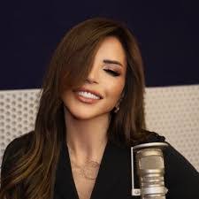 Elie Saba's Instagram, Twitter & Facebook