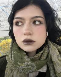 Erin Hutton (p4ndor1c4)