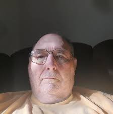 Best glue for wood to resin projects