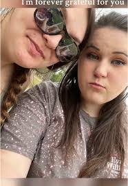 Erin Whelan's Instagram, Twitter & Facebook