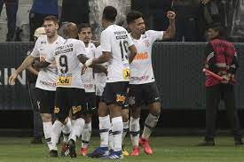 Siga os placares ao vivo para corinthians e outros resultados de futebol agora em flashscore.com.br! Corinthians Vira No Fim Despacha O Avenida E Avanca Na Copa Do Brasil