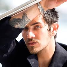 Danielle Trathen's Instagram, Facebook & TikTok