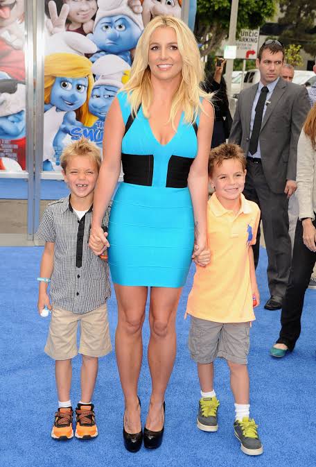 Britney Spears Looks Back on Her Experience as a “Very Young” Mom | Vanity  Fair