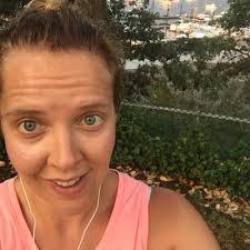 Kerri Boyle's Instagram, Twitter & Facebook