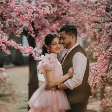 2021 most popular photographic backdrops uk! Pre Wedding Photoshoots Archives Weddingsutra Blog