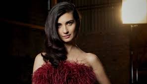 ويذكر أن هذه هي المرة الأولى التي تجتمع فيها توبا مع طليقها أونور صايلاك منذ الإعلان عن لابد ألا ننكر أن الأبوين توبا بويوكوستون وأونور صايلاك قد بدأ على ملامحهما السعادة أيضا. ØªÙˆØ¨Ø§ Ø¨ÙˆÙŠÙˆÙƒØ³ØªÙ† ØªØ±ØªØ¨Ø· Ø¨Ù…Ù…Ø«Ù„ ØªØ±ÙƒÙŠ ÙŠØµØºØ±Ù‡Ø§ Ø¨Ù€9 Ø³Ù†ÙˆØ§Øª Ø®Ø¨Ø± ÙÙŠ Ø§Ù„ÙÙ†