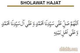 Doa ini sebaiknya dilantunkan setiap kita mendoakan doa lainnya sesuai apa yang menjadi keinginan kita. Bacaan Sholawat Hajat Agar Semua Permohonan Terkabul Abiabiz