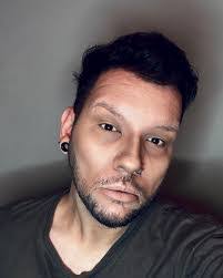 Andres Solis's Instagram, Twitter & Facebook