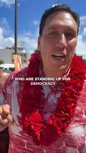 It was a great day standing in support of the Ke Aliʻi Pauahi's legacy and  the future of Hawaiian education. Mahalo to everyone who came out to the  Capitol for sign-waving and
