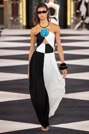 Black And White Fashion Show Chic Black And White Fashion Fashion Show Runway Fashion