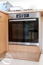 Like any good protagonist he has problems with authority, follows his gut and bends a few rules while achieving the best solved case. Everyday Wins With The Bosch Serie 8 Oven A Mummy Too