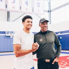 I'm not saying at all that this series is being rigged, but it's not a great look for the league when a referee is blatantly telling a player that he has a bias against him, and that same referee is doing the nba finals. Philadelphia 76ers On Twitter Matissethybulle Juliuserving Being 76ers Making Kids Smile
