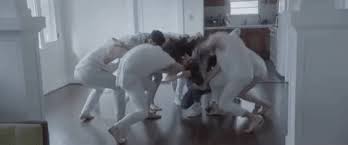 Записать исполнение караоке этой песни онлайн. King Gif By Years Years Find Share On Giphy