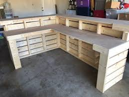 Pallet Boards How To Build Patio Furniture Out Of Pallets How To Build A Garden Table From Pallets Kellerbar Design Bar Bauen Verkaufstheke