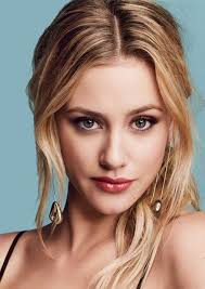 Fan Casting Lili Reinhart as Tracy Sterling in American Pie Presents  (2015-2019)
