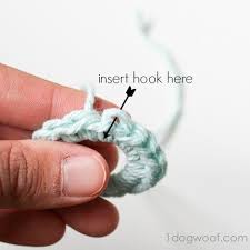 Keep going like this until you have your entire. How To Crochet Invisible Joins One Dog Woof