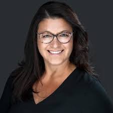 Jesslyn Budiman's Instagram, Twitter & Facebook