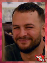 Jermaine is geabonneerd op Shania? 😏 #lldl #date #18+ #geabonneerd #humor  ⏰ Vanavond om 18:55 uur bij SBS6!