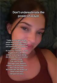 EMILY PAK (@emilypakk)