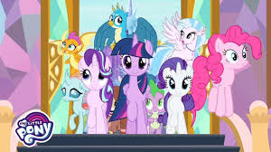 Fake it 'til you make it — fluttershy is the only pony available to look after the manehattan boutique while rarity is away and takes on a series of but as her characters get more and more exaggerated, fluttershy learns that she was already the best pony for the job just by being herself. My Little Pony Les Amies C Est Magique La Saison 8 Est Sur Netflix Tvqc